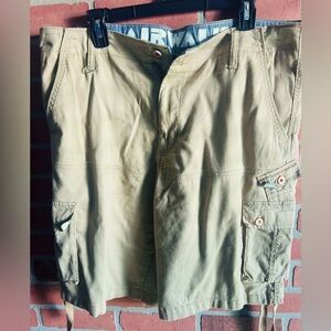 Men’s cargo shorts